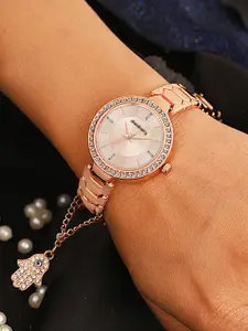 Dressberry Women Embellished Round Dial Bracelet Style Strap Analogue Watches