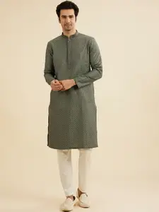 Manyavar Floral Embroidered Mandarin Collar Thread Work Straight Kurta With Pyjama