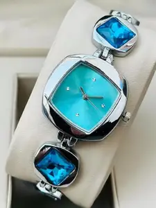 SZN Women Dial & Stainless Steel Wrap Around Straps Analogue Watch Blue Pari