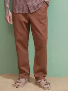 HIGHLANDER Men Comfort Straight Fit High-Rise Chinos