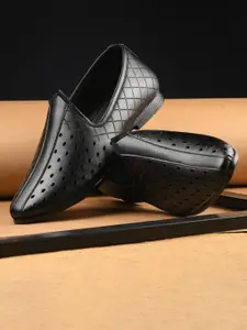 LEEPEETER Men Square Toe Perforations Mojaris