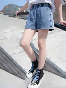 YK Girls Embellished Regular Fit Mid-Rise Washed Denim Shorts