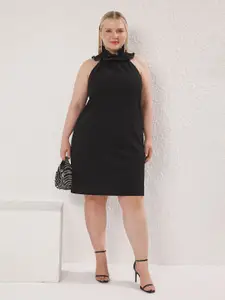 Trendyol Women Halter Neck Knee Length Shift Dress