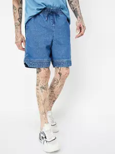 max Men Knee Length Mid-Rise Denim Shorts