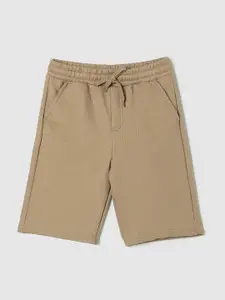 max Boys Regular Fit Mid-Rise Shorts