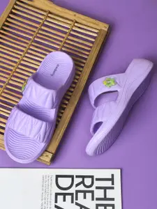 DressBerry Women Rubber Slip-On