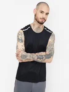 max Men Solid Round Neck T-shirt