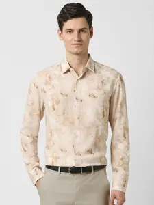 Peter England Men Spread Collar Abstract Printed Formal Shirt