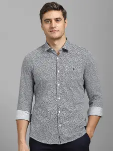 Louis Philippe Men Smart Regular Fit Spread Collar Abstract Printed Cotton Casual Shirt