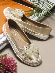 JM Looks Embellished Round Toe Flat Jutti with Comfortable Sole For Womens