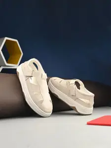 The Roadster Lifestyle Co. Women Shoe-Style Sandals