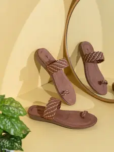 Inc 5 Women Woven Design One Toe Flats