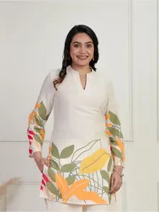 Aramya Floral Printed Notch Neck Linen Straight Kurta