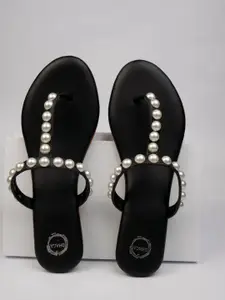 Dhaga Women White Beads T-Strap Flats