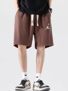 StyleCast x Revolte Coffee Brown Solid Mid-Rise Regular Fit Knee Length Shorts