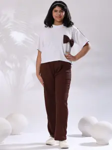 Ameeha Round Neck T-Shirt With Trouser