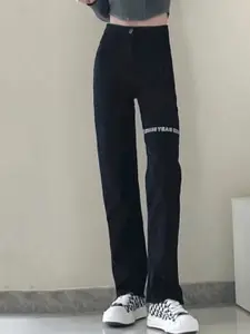 DressBerry Women Straight Fit Mid-Rise Clean Look Jeans