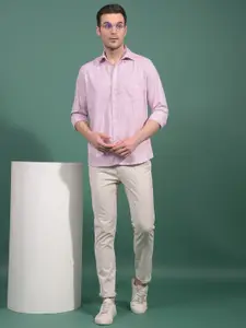 Crimsoune Club Men Classic Fit Checked Spread Collar Cotton Casual Shirt