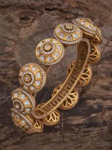 Kushal's Fashion Jewellery Embellished Bridal White Victorian-Plated Ethnic Kundan Bangle