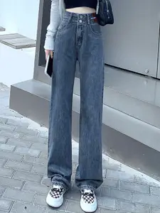 The Roadster Lifestyle Co Women Cotton Straight Fit Mid-Rise Jeans