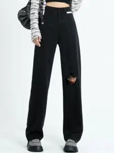 The Roadster Lifestyle Co. Women Slash Knee Straight Fit Mid-Rise Cotton Jeans