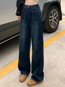 The Roadster Lifestyle Co Women Cotton Straight Fit Mid-Rise Jeans