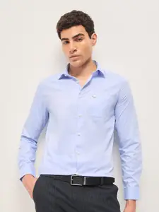 THE BEAR HOUSE Men Tailored Fit Solid Spread Collar Formal Shirt