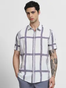 Mufti Men Slim Fit Multi Striped Spread Collar Casual Shirt