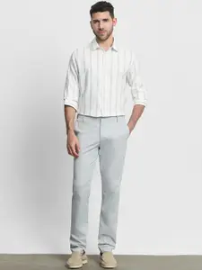 Mufti Men Slim Fit Vertical Striped Spread Collar Cotton Casual Shirt