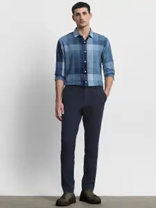 Mufti Men Slim Fit Checked Spread Collar Cotton Casual Shirt