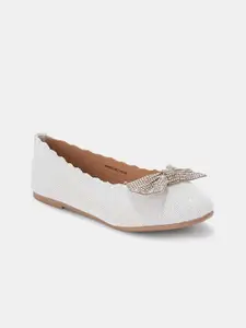 Pantaloons Junior Girls Fashion with Bows Flats