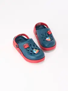 Pantaloons Junior Boys PU Clogs
