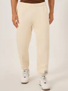 Styli Men Pure Cotton Fleece Zipper Pocket Relaxed Badge Joggers