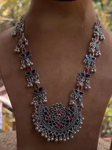 SZN Artificial Stones Studded Necklace