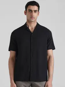 Mufti Men Relaxed Fit Textured Cuban Collar Casual Shirt