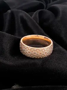 Saizen Stainless Steel Rose Gold-Plated Intricate Textured Adjustable Finger Ring