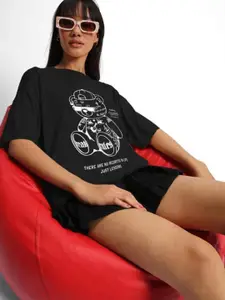 JUNEBERRY Women Graphic Printed Round Neck Cotton Oversized T-shirt