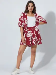 all about you Floral Printed Shrug With Shorts