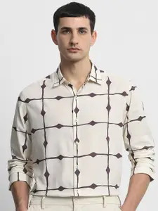 Mufti Men Slim Fit Geometric Printed Spread Collar Casual Shirt