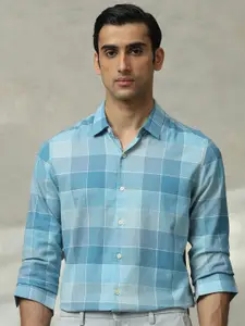 Mufti Men Slim Fit Checked Spread Collar Cotton Casual Shirt