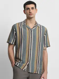 Mufti Men Relaxed Fit Vertical Striped Cuban Collar Casual Shirt