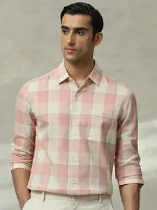 Mufti Men Slim Fit Checked Spread Collar Cotton Casual Shirt