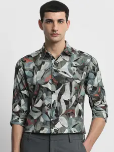 Mufti Men Slim Fit Abstract Printed Spread Collar Cotton Casual Shirt