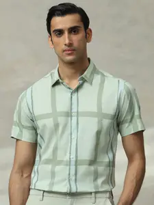 Mufti Men Slim Fit Multi Striped Spread Collar Casual Shirt