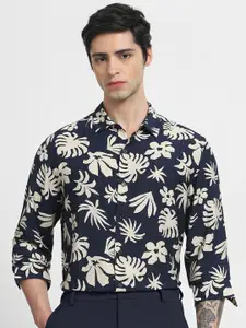 Mufti Men Slim Fit Floral Printed Spread Collar Casual Shirt