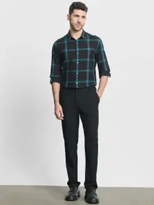 Mufti Men Slim Fit Checked Spread Collar Cotton Casual Shirt