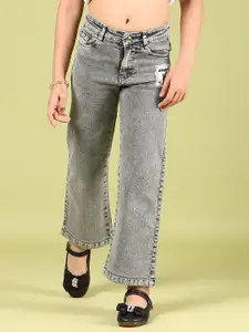 V-Mart Girls Mid-Rise Light Fade Applique Coloured Denim Jeans