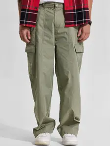 Snitch Men Olive Loose Fit Cargo Pants