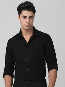 Mufti Men Slim Fit Solid Spread Collar Casual Shirt