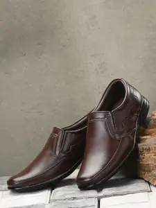 Provogue Men Textured Formal Shoes